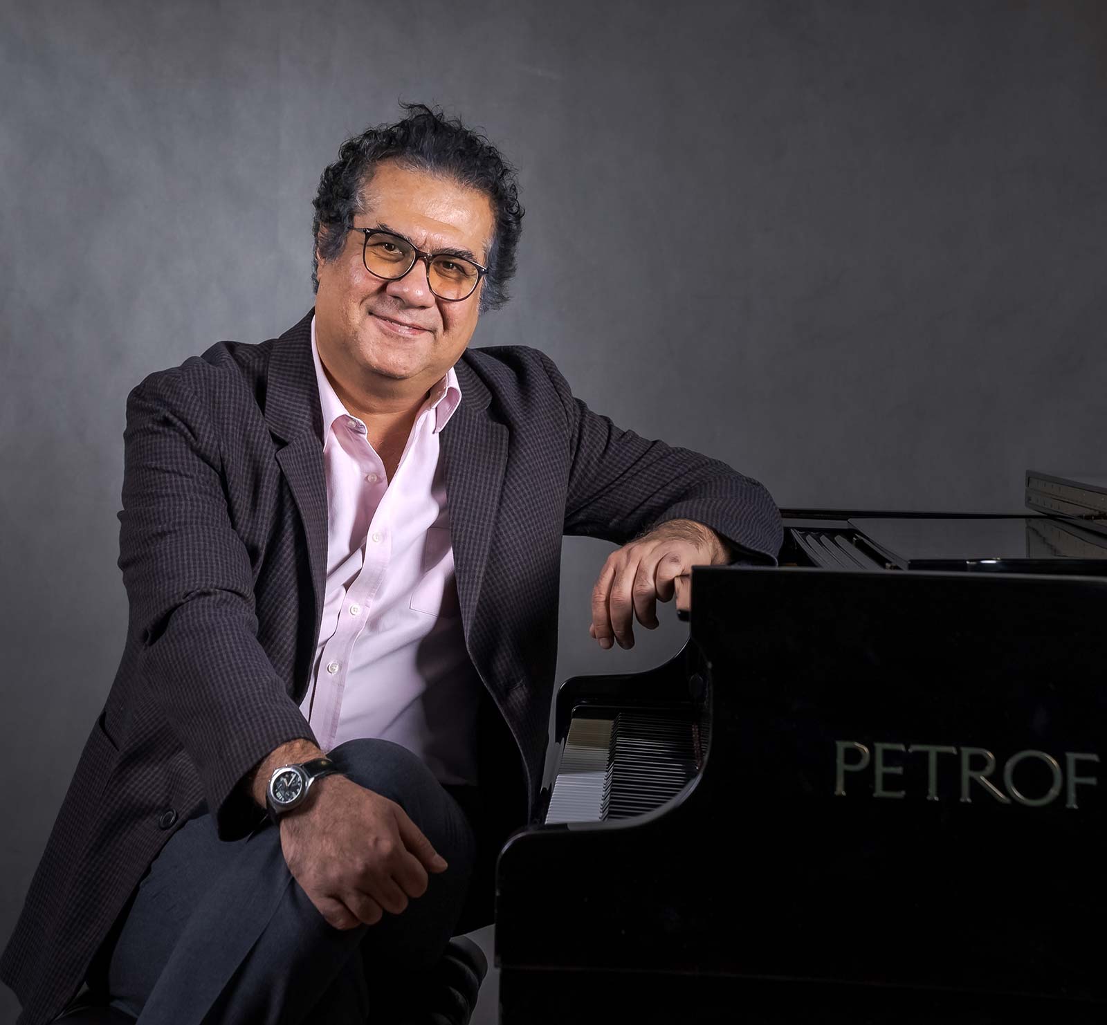 آموزشگاه موسیقی پارس - اردشیر همدانی