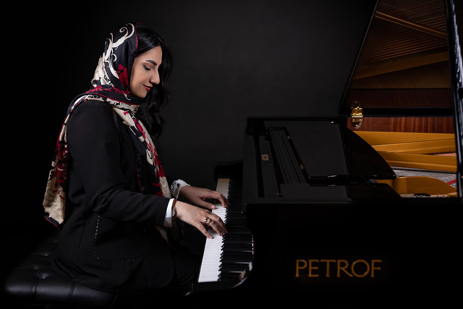 آموزشگاه موسیقی پارس - هانیه ناصری