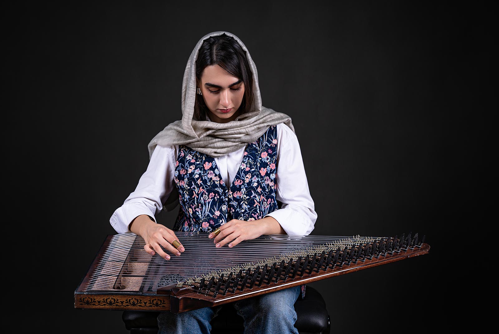 آموزشگاه موسیقی پارس - پارمیس ملکان