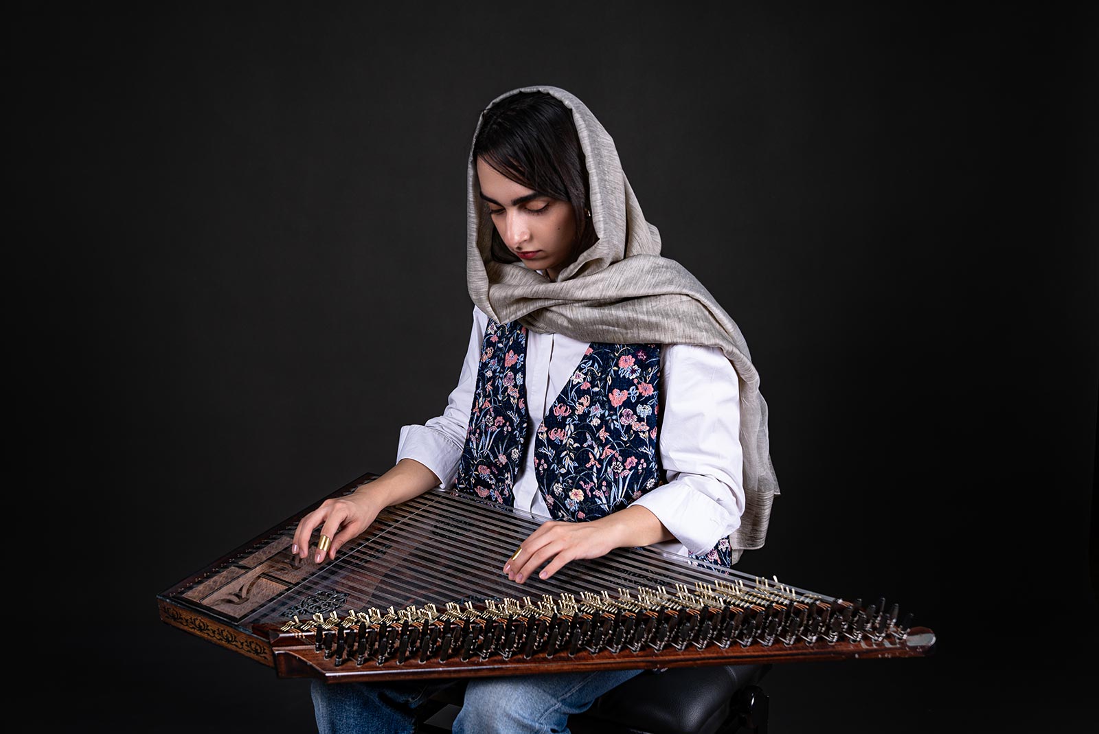 آموزشگاه موسیقی پارس - پارمیس ملکان