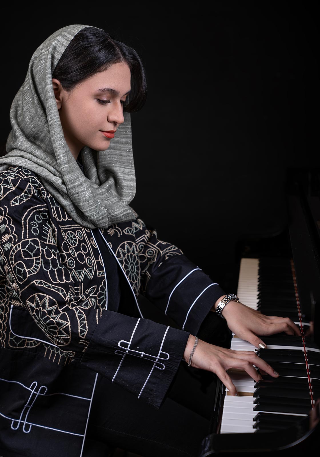 آموزشگاه موسیقی پارس - آوین عسکری