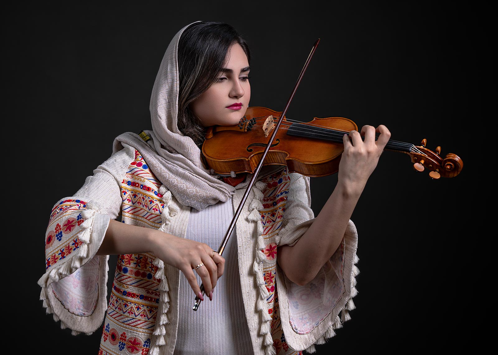 آموزشگاه موسیقی پارس - ملیکا علی اکبری