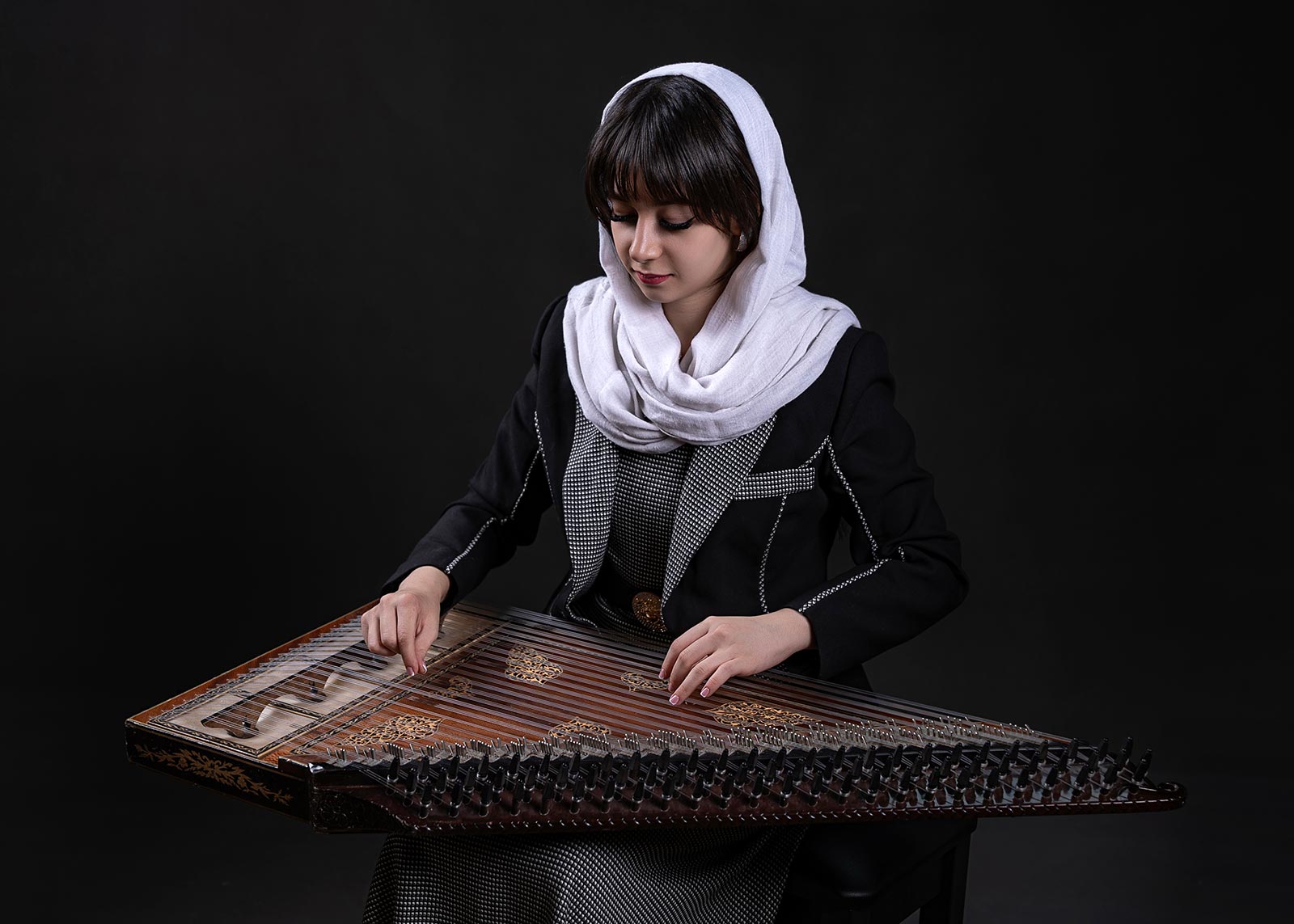آموزشگاه موسیقی پارس - کیانا قلمبر