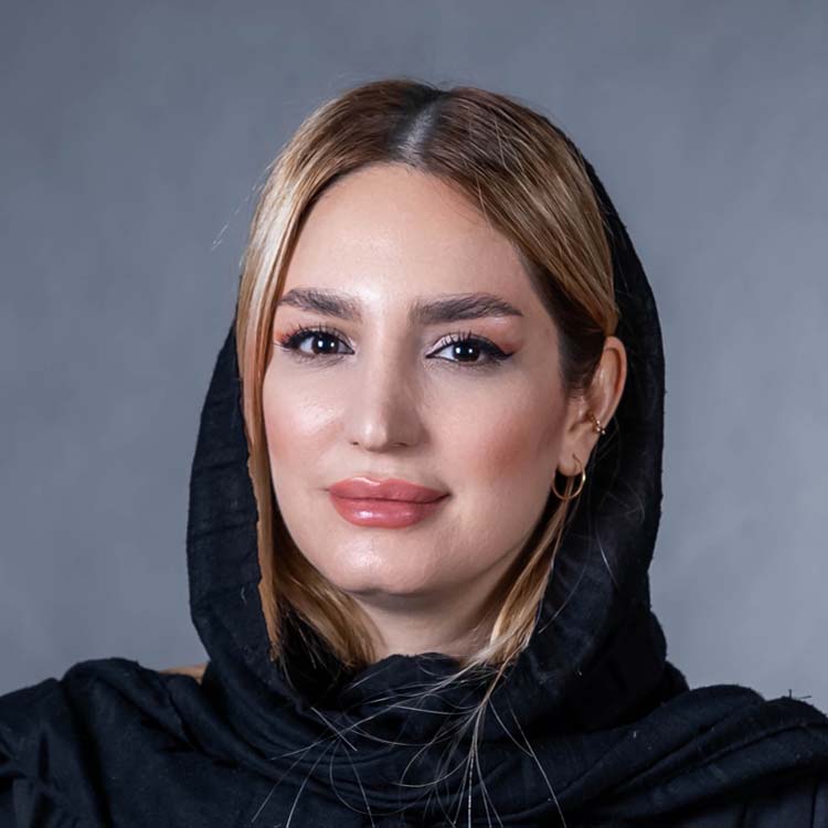 نگار اعزازی