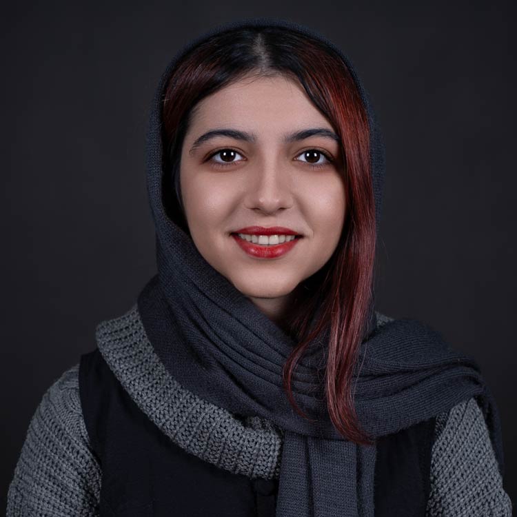 کیمیا حسینی