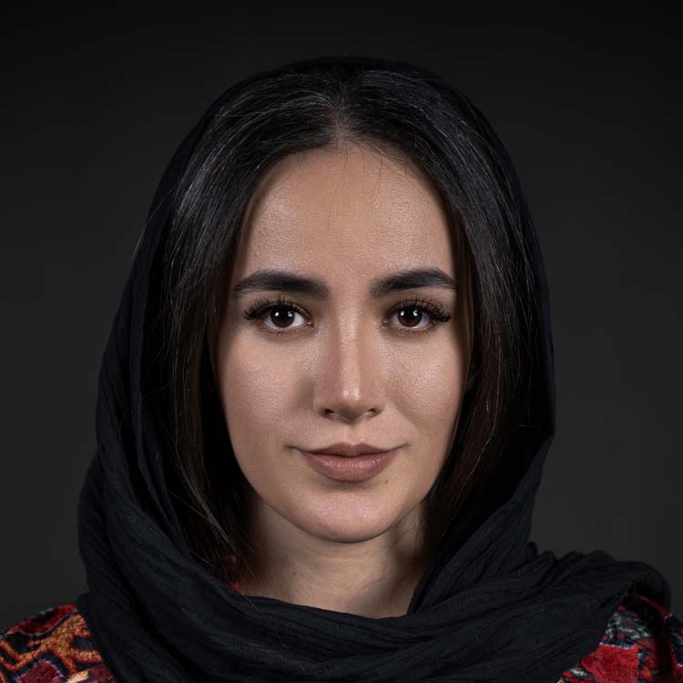 سارا رضاقلی